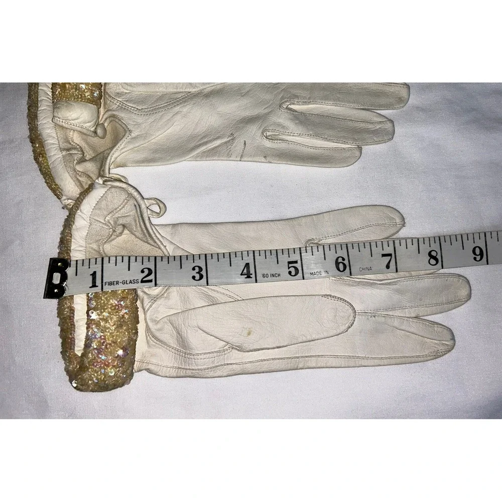 Beautiful Vintage Beige Leather Gloves With Sequins Wrist‎ Size 6 1/2